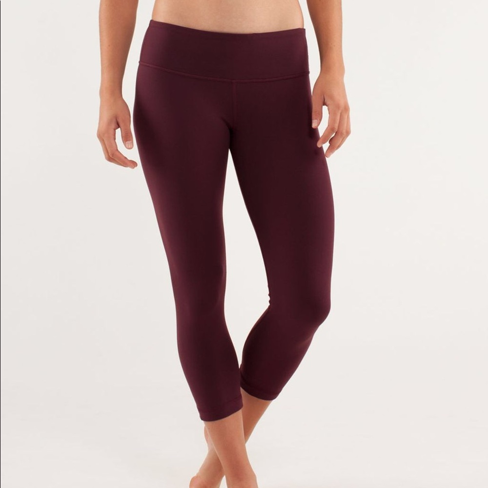 Lululemon wunder under crop (maroon)
